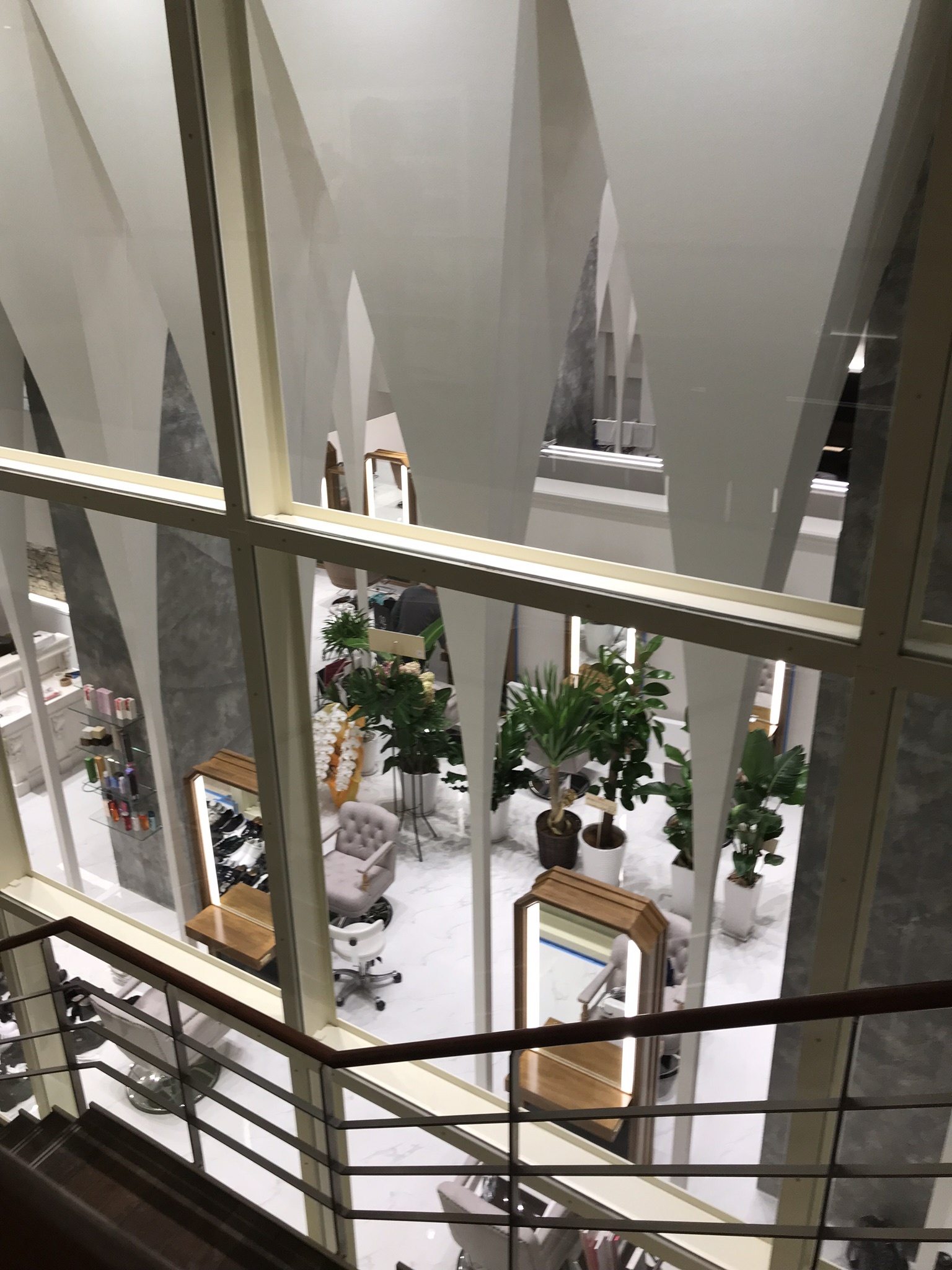 Zaza目白店の紹介 Za Za 目白店 美容院 美容室 ヘアサロンならza Za ザザ